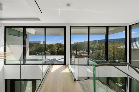 Casa en venta en Miami Beach, Florida, 5 dormitorios, 483.09 m2 № 2059131 - foto 24