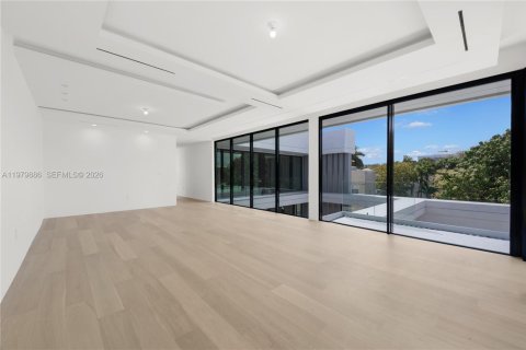Casa en venta en Miami Beach, Florida, 5 dormitorios, 483.09 m2 № 2059131 - foto 13