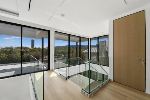 Casa en venta en Miami Beach, Florida, 5 dormitorios, 483.09 m2 № 2059131 - foto 25