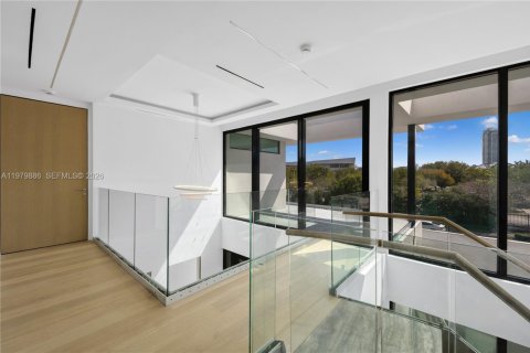 Casa en venta en Miami Beach, Florida, 5 dormitorios, 483.09 m2 № 2059131 - foto 23