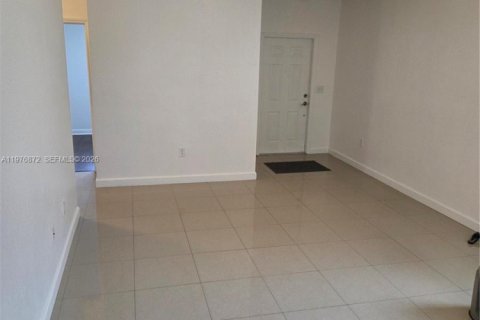 Купить кондоминиум в Хомстед, Флорида 3 спальни, 110.93м2, № 2047837 - фото 4