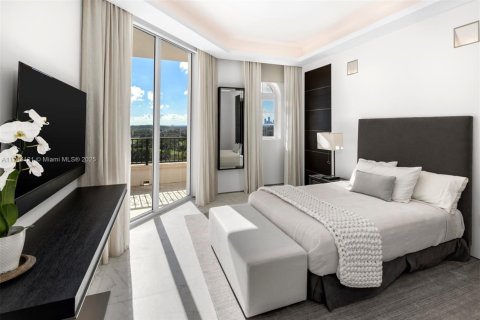 Condo in Miami Beach, Florida, 6 bedrooms  № 1863139 - photo 14
