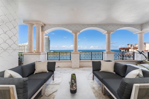 Condo in Miami Beach, Florida, 6 bedrooms  № 1863139 - photo 20