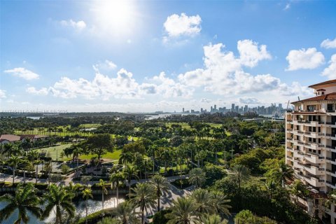 Condo in Miami Beach, Florida, 6 bedrooms  № 1863139 - photo 21