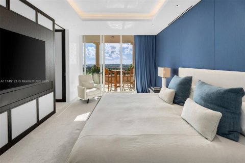 Condo in Miami Beach, Florida, 6 bedrooms  № 1863139 - photo 12