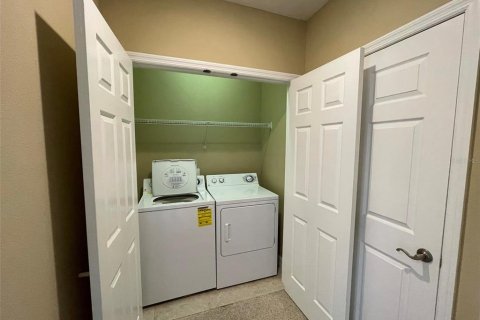 Touwnhouse à vendre à Tampa, Floride: 3 chambres, 167.97 m2 № 1901212 - photo 12