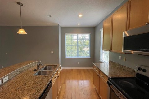 Touwnhouse à vendre à Tampa, Floride: 3 chambres, 167.97 m2 № 1901212 - photo 25
