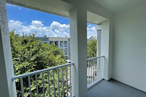 Touwnhouse à vendre à Tampa, Floride: 3 chambres, 167.97 m2 № 1901212 - photo 11