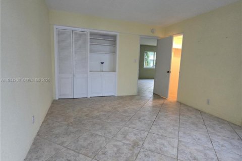 Купить кондоминиум в Помпано-Бич, Флорида 2 спальни, 92.9м2, № 1992452 - фото 8