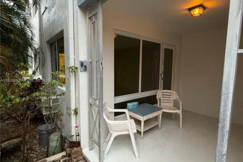 Купить кондоминиум в Помпано-Бич, Флорида 2 спальни, 92.9м2, № 1992452 - фото 1