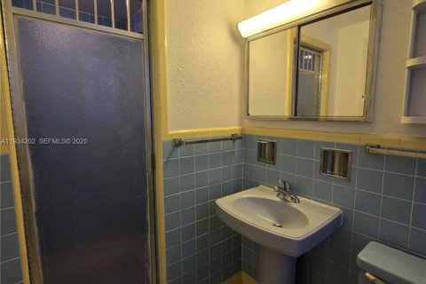 Купить кондоминиум в Помпано-Бич, Флорида 2 спальни, 92.9м2, № 1992452 - фото 11