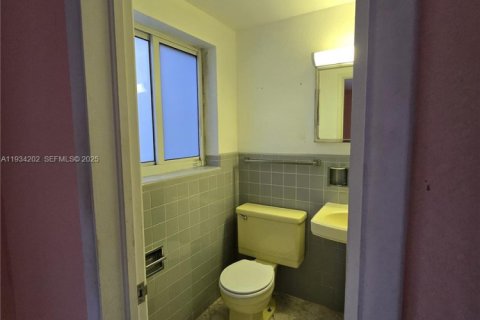 Купить кондоминиум в Помпано-Бич, Флорида 2 спальни, 92.9м2, № 1992452 - фото 14