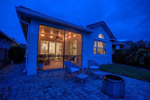House in Davenport, Florida 3 bedrooms, 165.46 sq.m. № 2102534 - photo 9