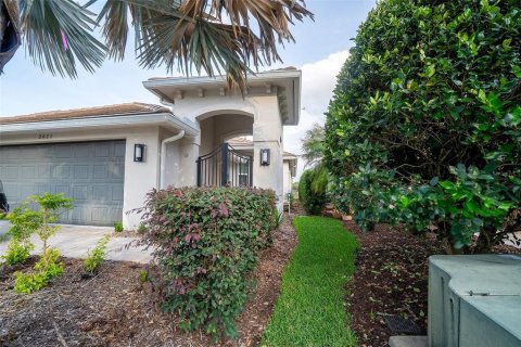 House in Davenport, Florida 3 bedrooms, 165.46 sq.m. № 2102534 - photo 30