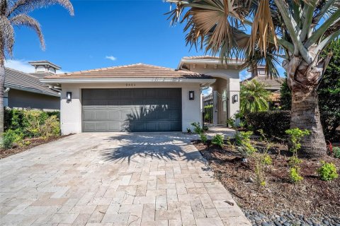 House in Davenport, Florida 3 bedrooms, 165.46 sq.m. № 2102534 - photo 4