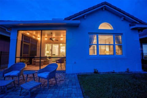 House in Davenport, Florida 3 bedrooms, 165.46 sq.m. № 2102534 - photo 10