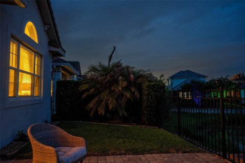House in Davenport, Florida 3 bedrooms, 165.46 sq.m. № 2102534 - photo 12