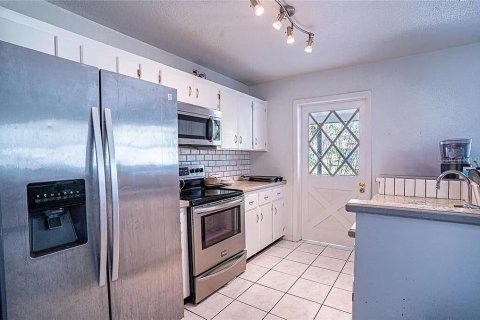 House in Lake Placid, Florida 4 bedrooms, 134.15 sq.m. № 1884758 - photo 8