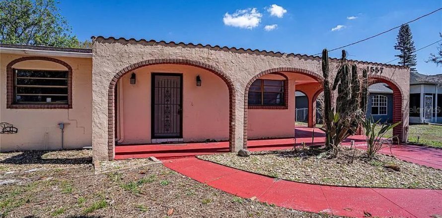 House in Lake Placid, Florida 4 bedrooms, 134.15 sq.m. № 1884758