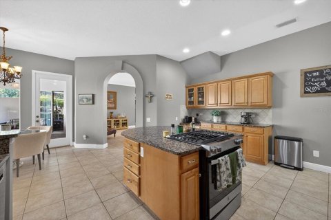 House in Tarpon Springs, Florida 5 bedrooms, 297.1 sq.m. № 2092949 - photo 7