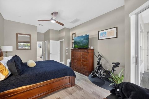 House in Tarpon Springs, Florida 5 bedrooms, 297.1 sq.m. № 2092949 - photo 16
