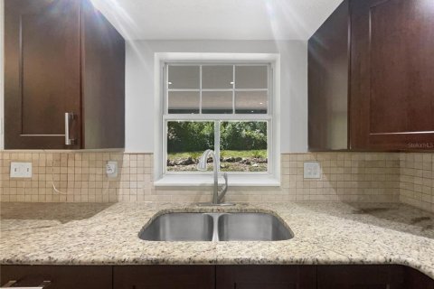 House in Apopka, Florida 3 bedrooms, 176.89 sq.m. № 1805173 - photo 13
