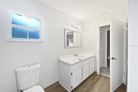 House in Apopka, Florida 3 bedrooms, 176.89 sq.m. № 1805173 - photo 20