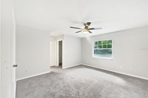 House in Apopka, Florida 3 bedrooms, 176.89 sq.m. № 1805173 - photo 17
