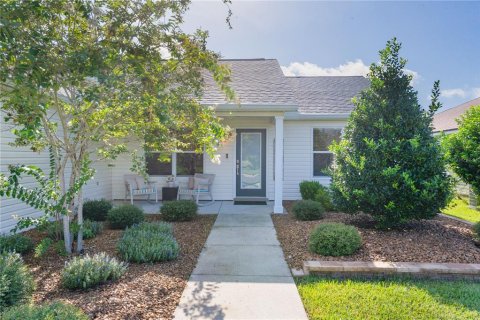 House in The Villages, Florida 2 bedrooms, 115.94 sq.m. № 1835080 - photo 2