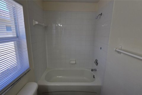 Villa ou maison à vendre à Riverview, Floride: 3 chambres, 127.93 m2 № 2314845 - photo 18