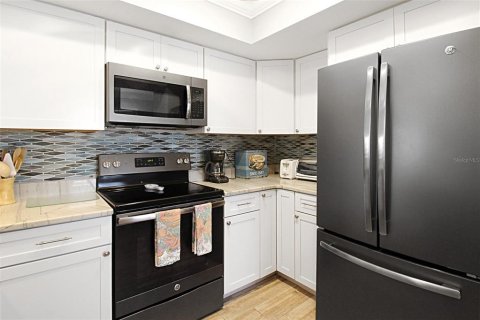 Copropriété à louer à Sarasota, Floride: 2 chambres, 118.91 m2 № 2298809 - photo 10