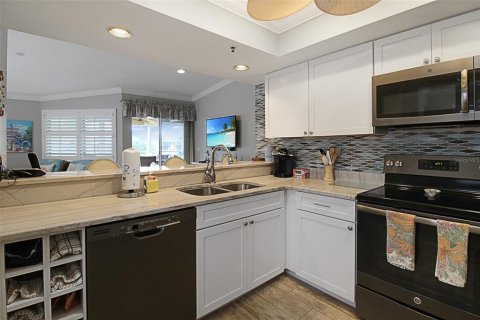 Copropriété à louer à Sarasota, Floride: 2 chambres, 118.91 m2 № 2298809 - photo 11