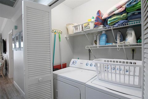 Copropriété à louer à Sarasota, Floride: 2 chambres, 118.91 m2 № 2298809 - photo 30