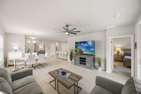 Villa ou maison à vendre à Port Charlotte, Floride: 2 chambres, 143.35 m2 № 2360450 - photo 4