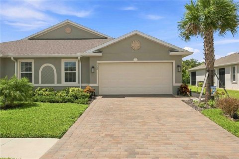 Casa en Port Charlotte, Florida 2 dormitorios, 143.35 m2 № 2360450