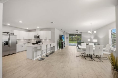 Villa ou maison à vendre à Port Charlotte, Floride: 2 chambres, 143.35 m2 № 2360450 - photo 8