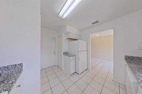 Apartamento en alquiler en Orlando, Florida, 2 dormitorios, 0.74 m2 № 1823271 - foto 5