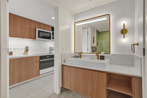 Купить кондоминиум в Майами, Флорида 1 спальня, 50.17м2, № 2090755 - фото 10
