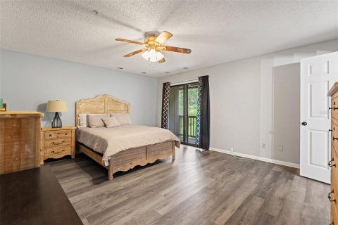 Casa en venta en Brooksville, Florida, 9 dormitorios, 474.17 m2 № 1856608 - foto 19