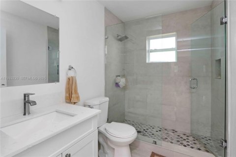 House in Hollywood, Florida 3 bedrooms, 163.32 sq.m. № 1994471 - photo 21