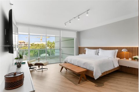 Copropriété à vendre à Miami, Floride: 2 chambres, 157.93 m2 № 1998389 - photo 16