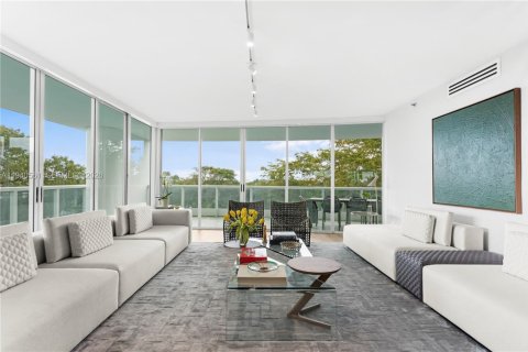 Copropriété à vendre à Miami, Floride: 2 chambres, 157.93 m2 № 1998389 - photo 3