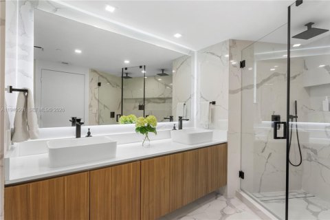 Copropriété à vendre à Miami, Floride: 2 chambres, 157.93 m2 № 1998389 - photo 19