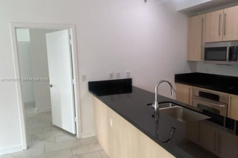 Copropriété à louer à Miami, Floride: 2 chambres, 95.13 m2 № 2038751 - photo 5