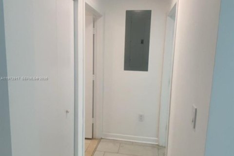Copropriété à louer à Miami, Floride: 2 chambres, 95.13 m2 № 2038751 - photo 9