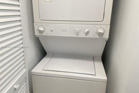 Copropriété à louer à Miami, Floride: 2 chambres, 95.13 m2 № 2038751 - photo 17