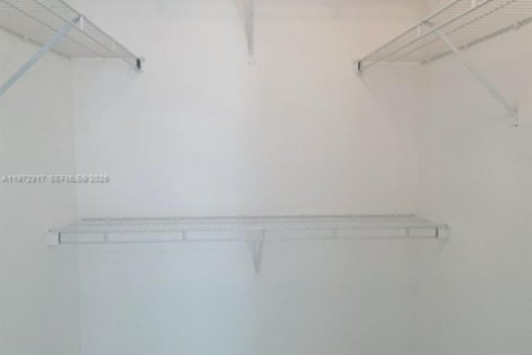 Copropriété à louer à Miami, Floride: 2 chambres, 95.13 m2 № 2038751 - photo 12