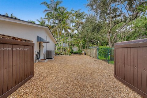 Casa en venta en Palmetto Bay, Florida, 4 dormitorios, 226.22 m2 № 2383240 - foto 25