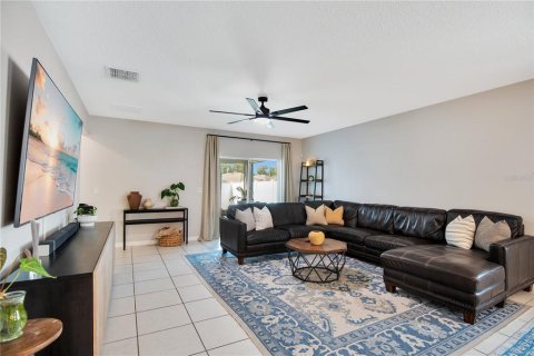 Villa ou maison à vendre à DeLand, Floride: 4 chambres, 183.95 m2 № 1913312 - photo 3