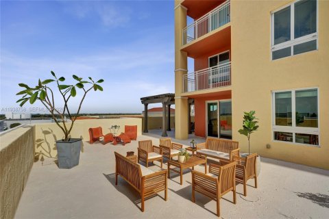 Condominio en venta en Miami, Florida, 2 dormitorios, 107.3 m2 № 1996445 - foto 27
